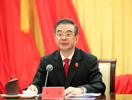 图为最高人民法院党组书记、院长、院队伍教育整顿领导小组组长周强出席会议并讲话。摄影 孙若丰
