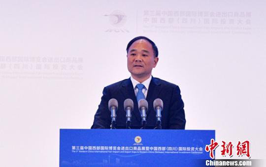 浙江吉利控股集团董事长李书福。　刘忠俊 摄