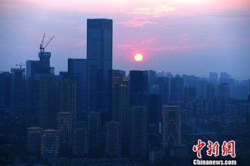 资料图：高楼。<a target='_blank' href='/'>中新社</a>记者 陈超 摄